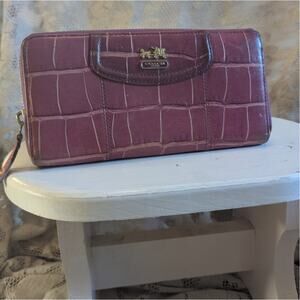 Coach accordion zip wallet in pink, croc-embossed leather